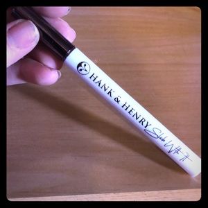 Hank and Henry “Stick With It” liquid eyeliner